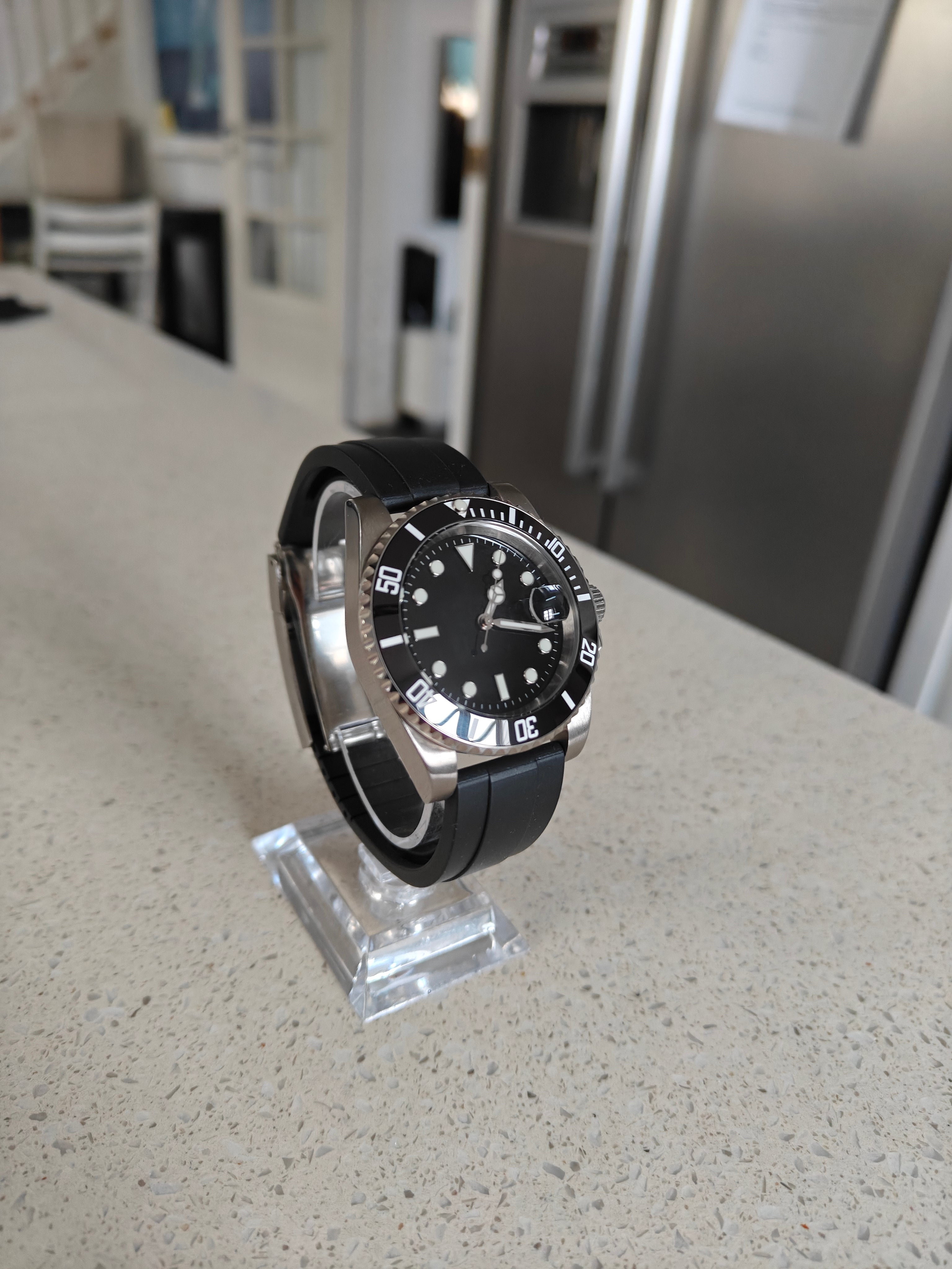 Sort Diver – Automatisk ur med hardlex & sort gummirem