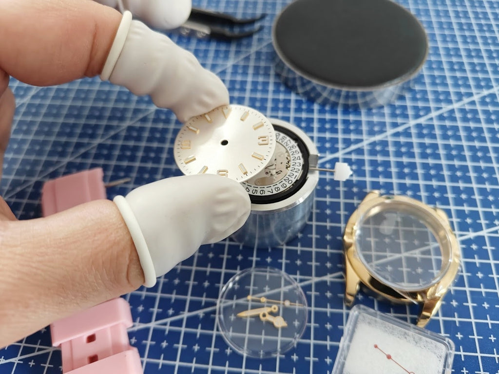 🌸 FERÁL Roseflare