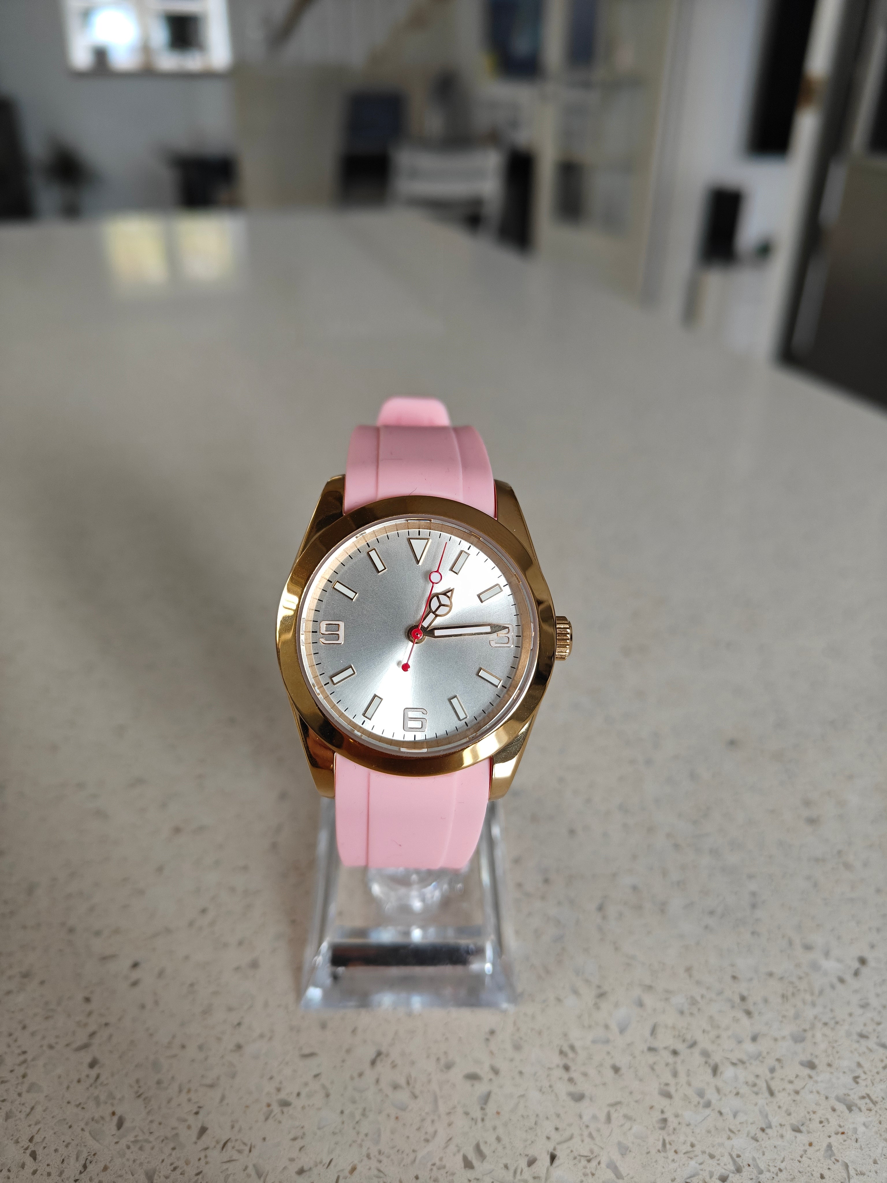 🌸 FERÁL Roseflare