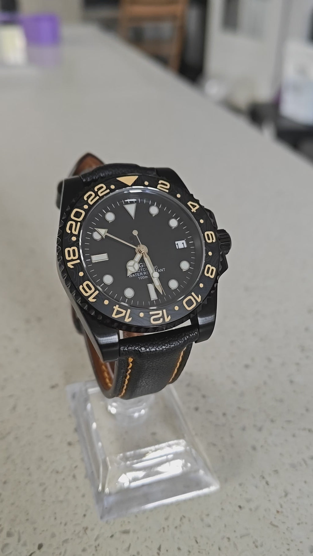 FERÁL GMT Gold Edition – Håndlavet Elegance